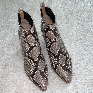 MARC FISHER LTD BOOTIES